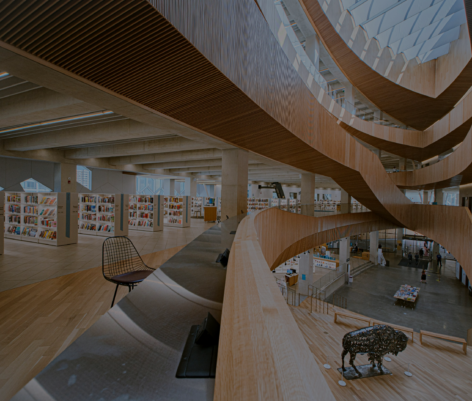 關鍵詞：智慧園區，公共空間設計，數字化場館，深圳市武智科技;描述：深圳市武智科技智慧園區解決方案中的現代化公共空間，體現數字化場館設計理念